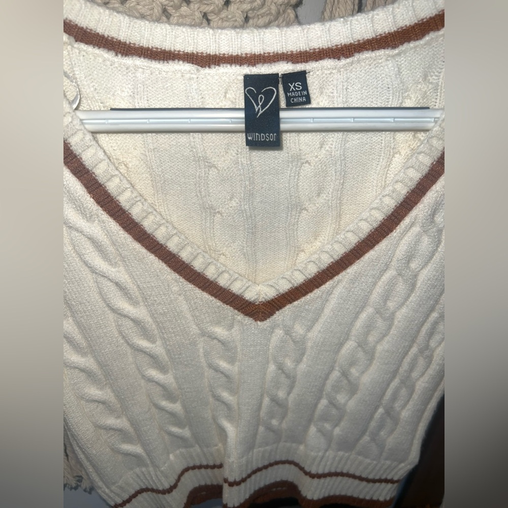 Cropped sweater - Picture 3 of 3